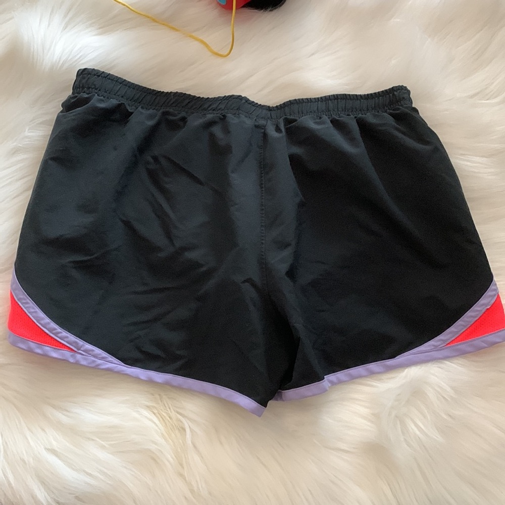 Under Armour Black Running Shorts - Picture 6 of 7
